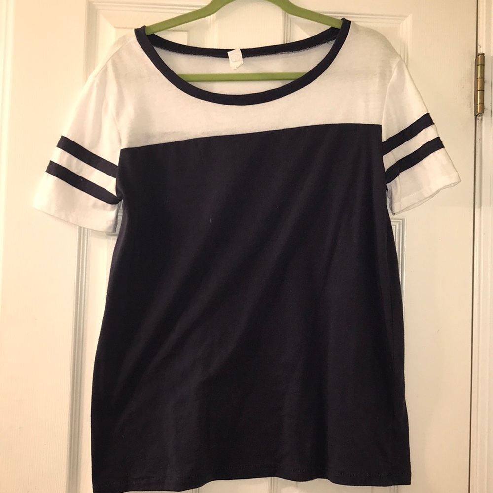 Blue and white tee